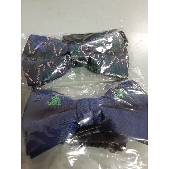 Boys Pretied Bow Ties set of 4 Christmas Holiday Designs Fits 2-4 yrs NEW - Picture 3 of 6